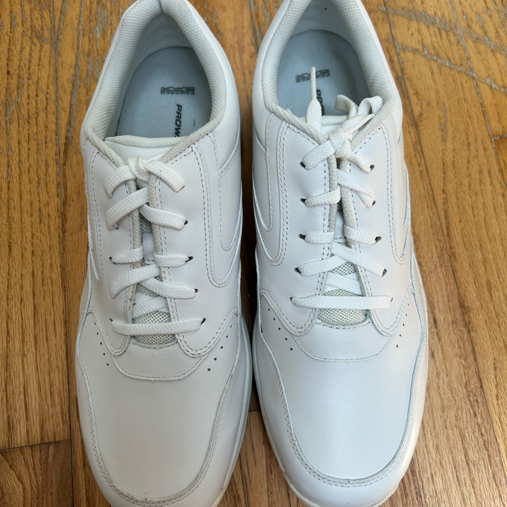 Propet White Sneakers Minimalist Design